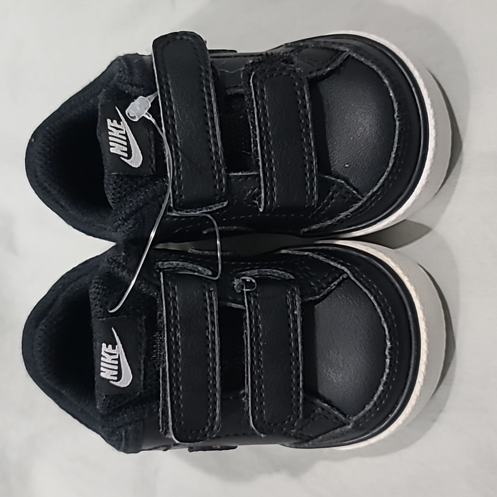Nike Capri 3 Toddler Shoes Size 3C Black Leather